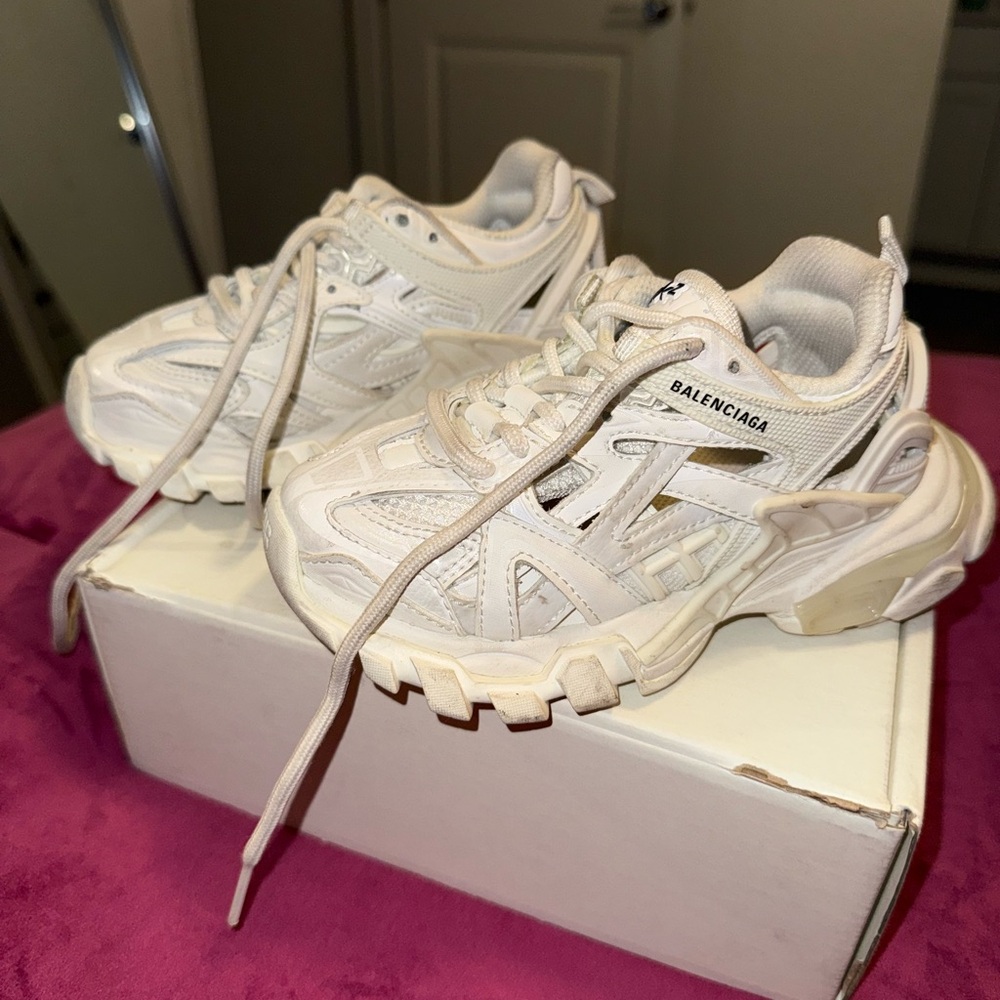 Balenciaga Women's Beige Sneakers